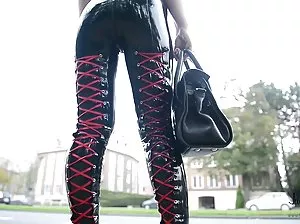 Man fuck blonde in stockings in her slippery ass oil