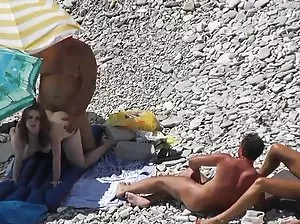 Karina is spying on his hahalem in bed