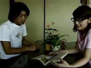 Blonde has smoothed her guilt before girlfriend sex