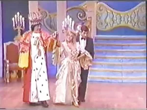 Chubby blonde skillfully masturbates