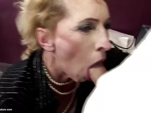 Olesya lifts her feet to wash and shine with a PISDA