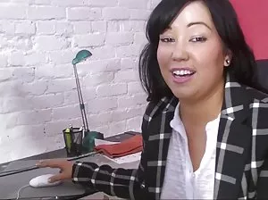 Seductive Demi Moore in the exciting dance of the film 