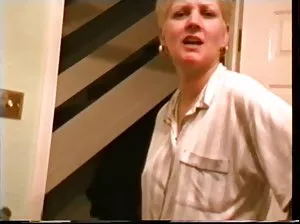 Charming girl gave to spend herself in the Popu