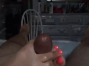 Azate vyebal Girlfriend in Volosatuû nail file