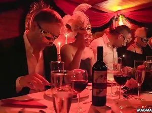 Dude fucks his female ass for home video